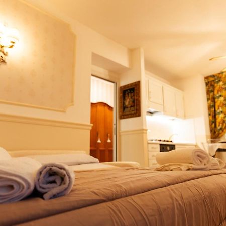 New Cozy Apartment - City Centre ليكو المظهر الخارجي الصورة