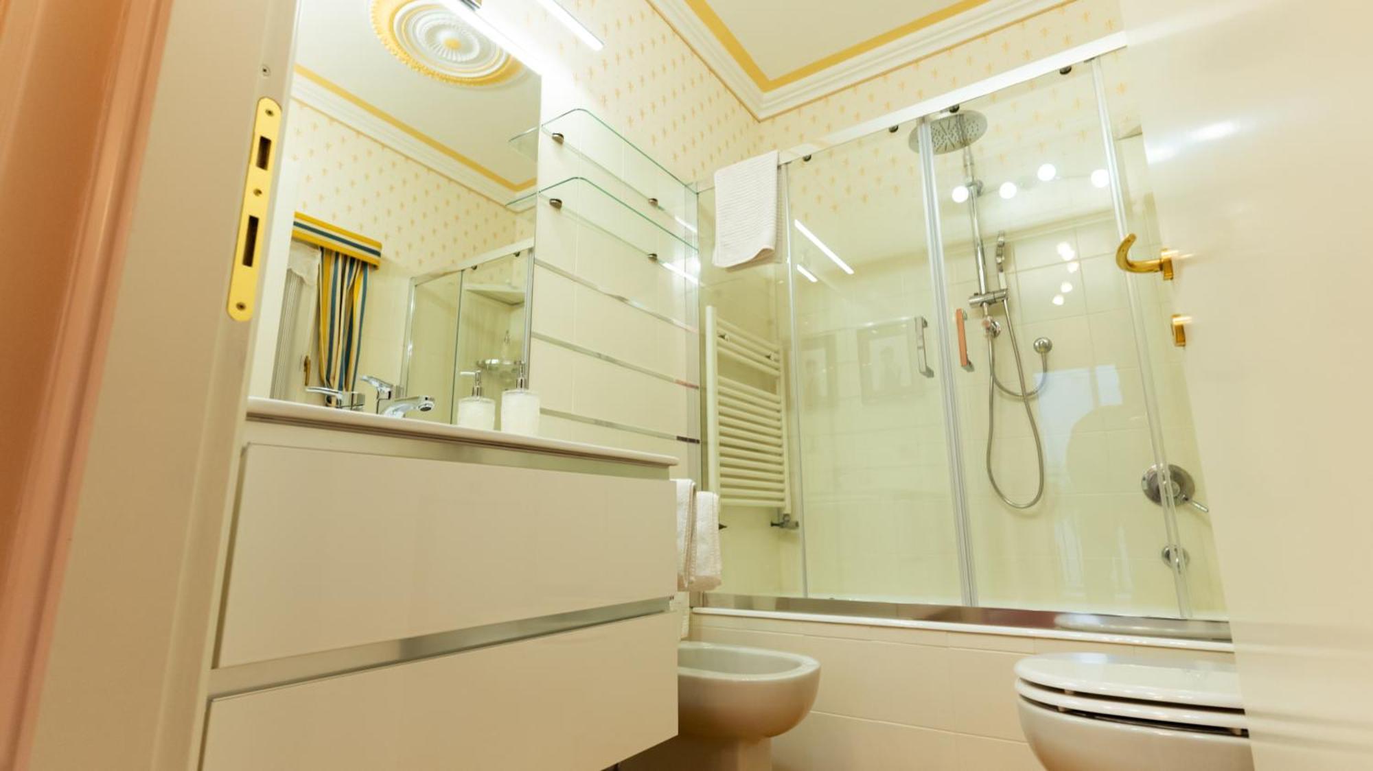 New Cozy Apartment - City Centre ليكو المظهر الخارجي الصورة
